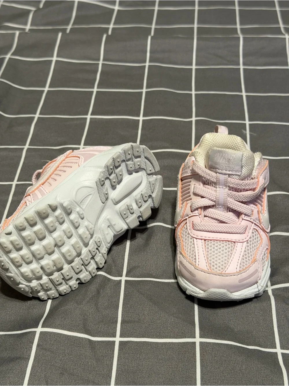 Nike Vomero 5 Toddler 4c
